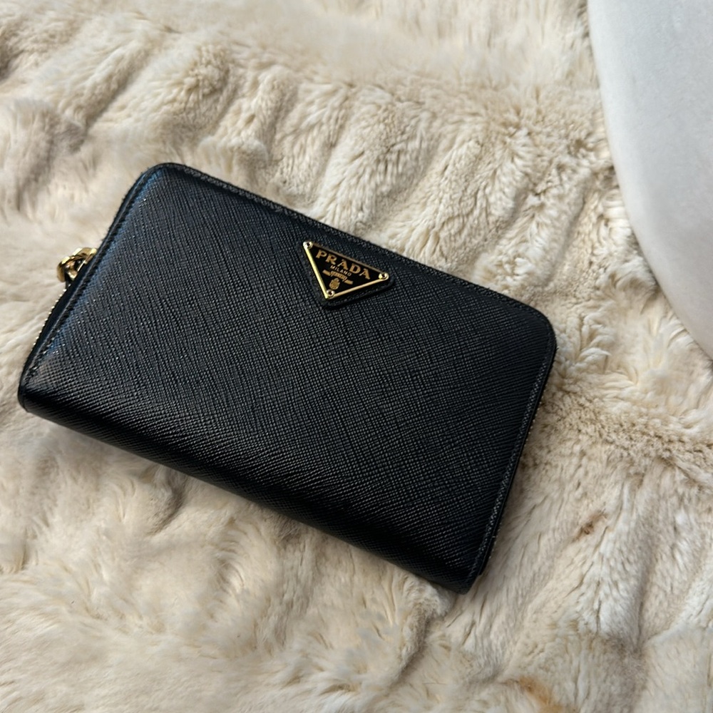 Prada Saffiano bag and wallet as new. 2 way to wear it! - Picture 6 of 12